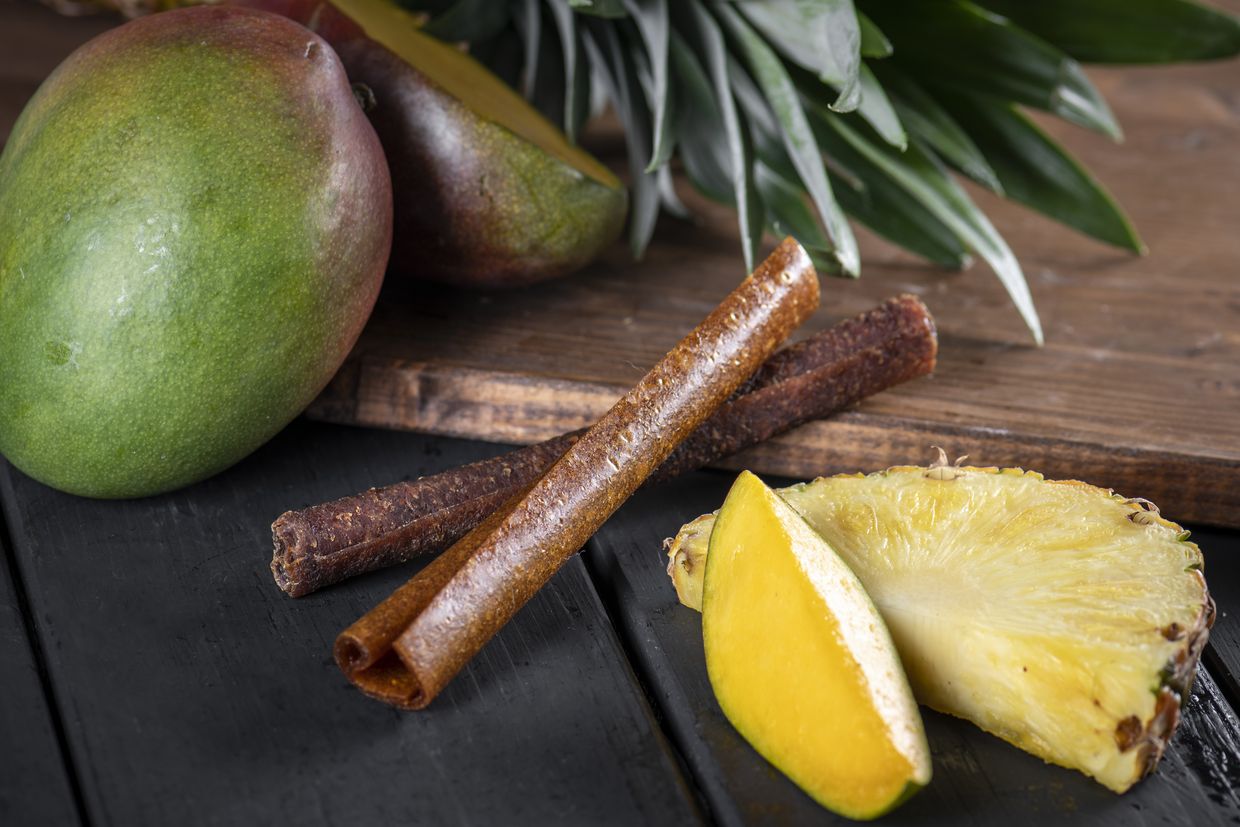 Rouleaux de fruits à la mangue et à l'ananas